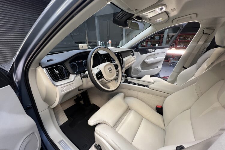 Innenraumaufbereitung, Lederreinigung, Lederpflege